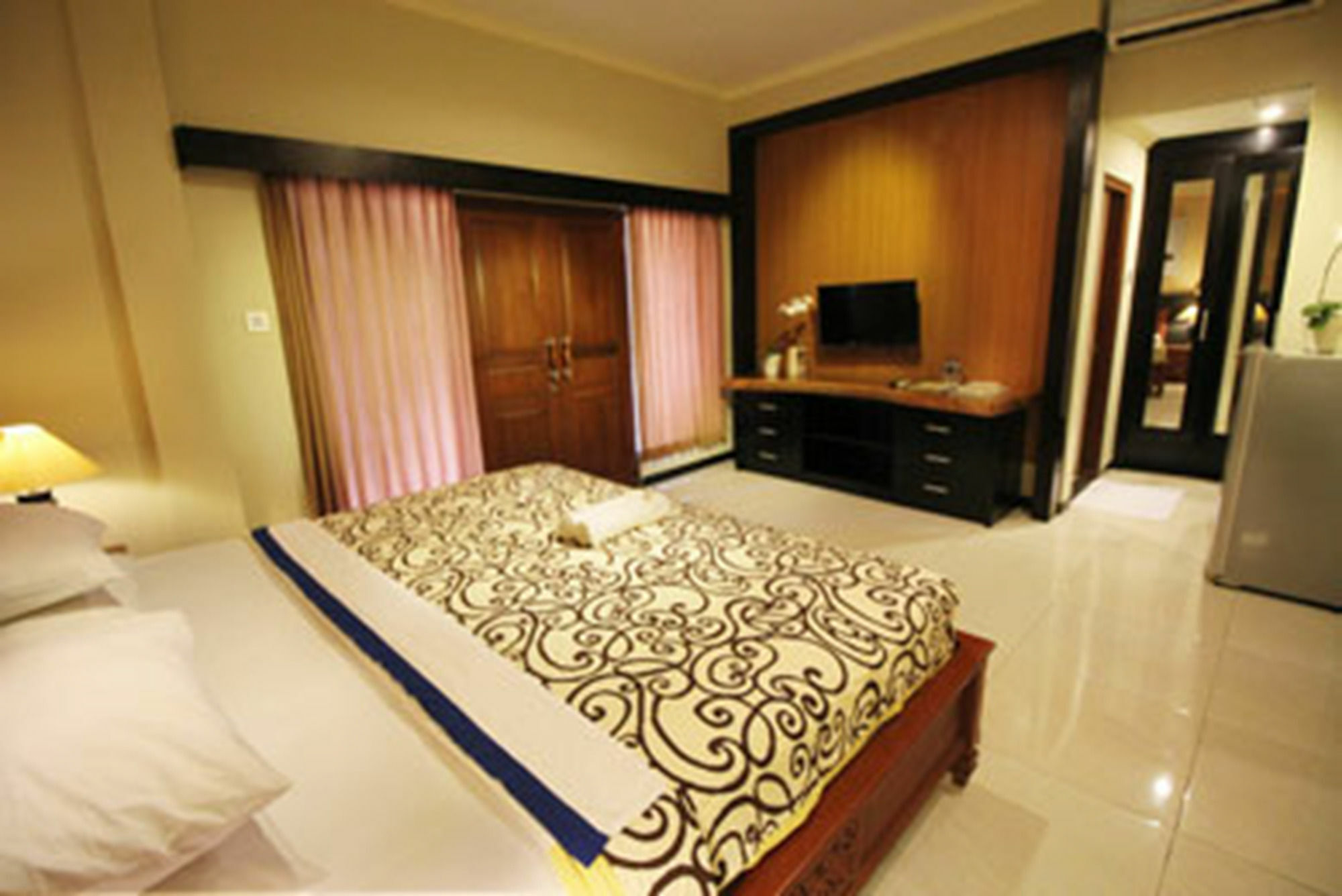Jepun Bali Hotel Kuta Lombok Esterno foto